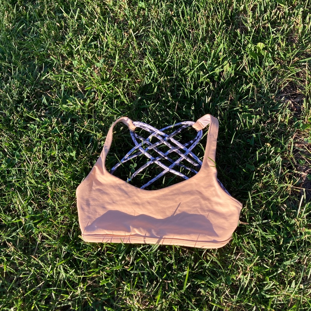 Lululemon Free To Be Wild bra